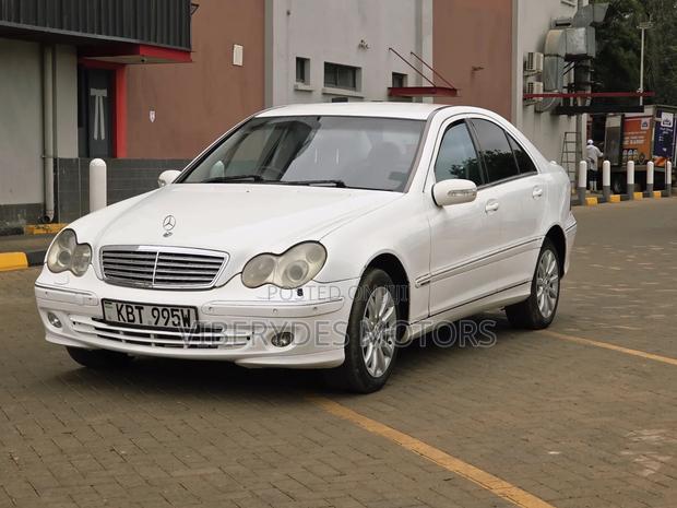 Mercedes-Benz C230 2005 White