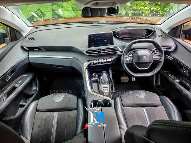 Peugeot 3008 2019 Brown