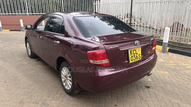 Toyota Axio 2011 Maroon