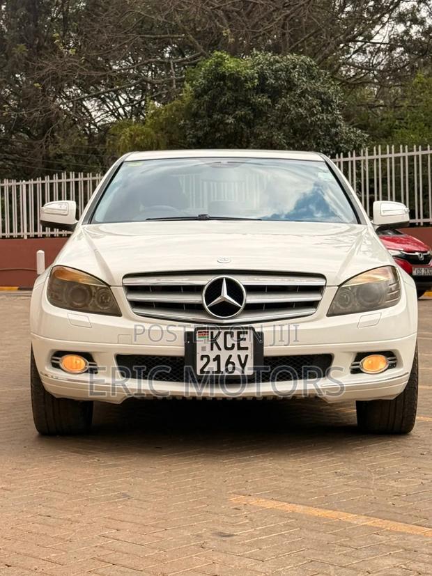 Mercedes-Benz C200 2008 White