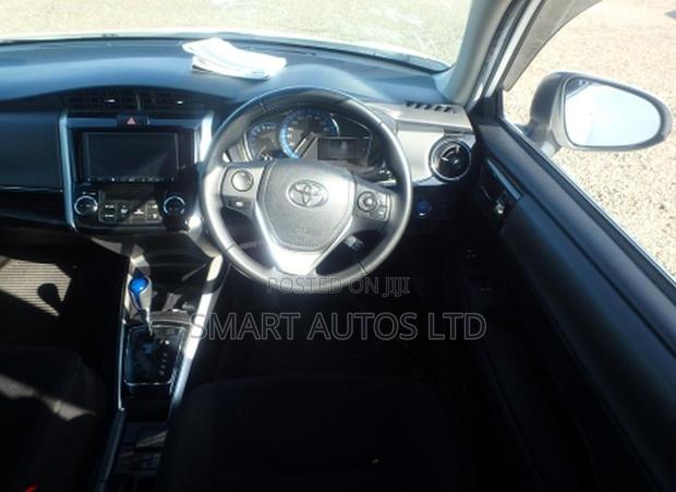 Toyota Corolla Fielder 1.5 Hybrid FWD 2019 White
