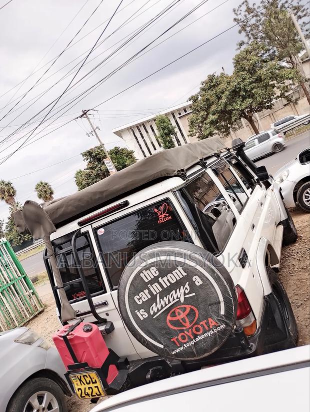 Toyota Land Cruiser 2012 White