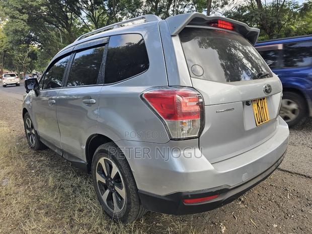 Subaru Forester 2018 Silver