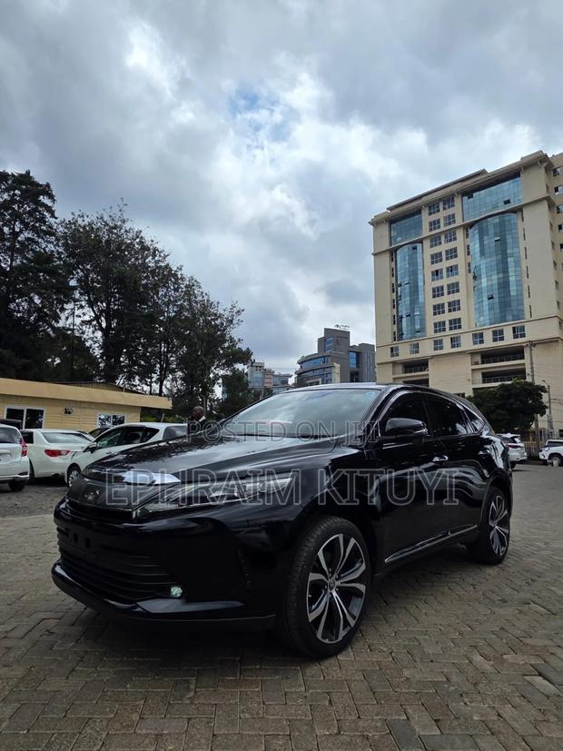 Toyota Harrier 2019 Black