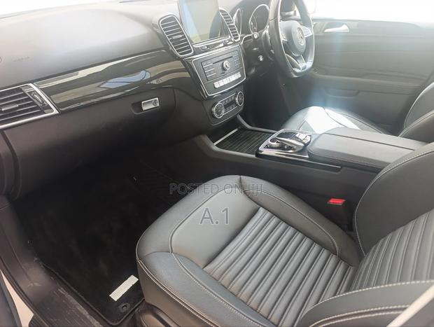 Mercedes-Benz GLE-Class 2019 Pearl