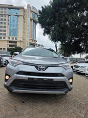 Toyota RAV4 2018 Gray for sale