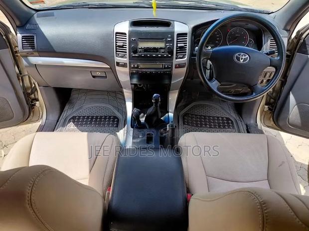Toyota Land Cruiser Prado 2006 Beige