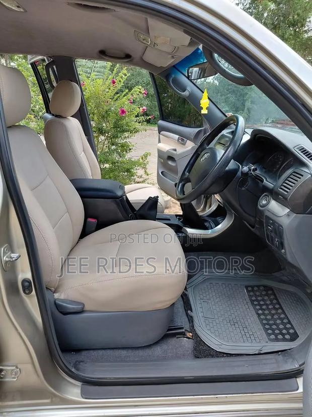 Toyota Land Cruiser Prado 2006 Beige