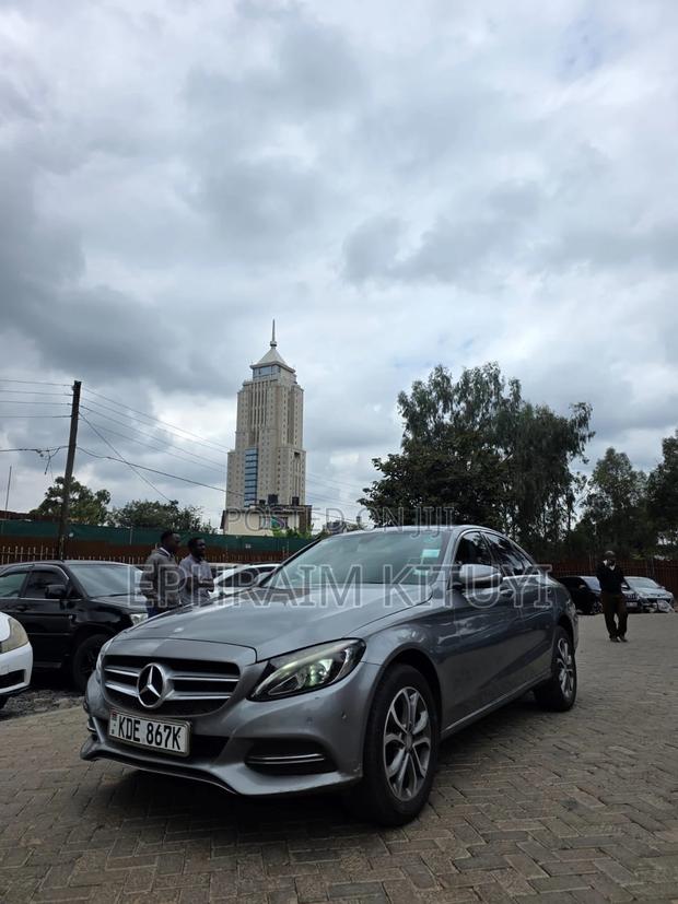 Mercedes-Benz C200 2015 Gray
