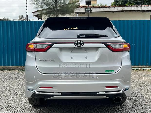 Toyota Harrier 2020 Silver