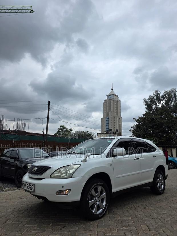 Toyota Harrier 2009 White