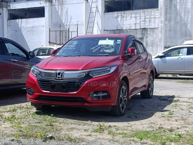 Honda Vezel 2019 Red