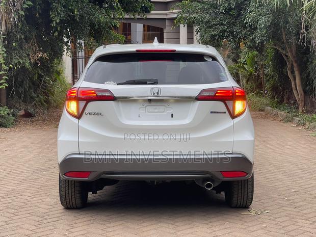 Honda Vezel 1.5 2WD 2019 White