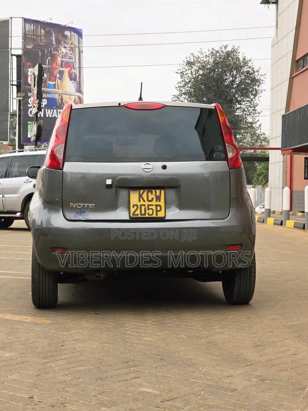 Nissan Note 2012 Gray