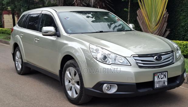 Subaru Outback 2010 Silver
