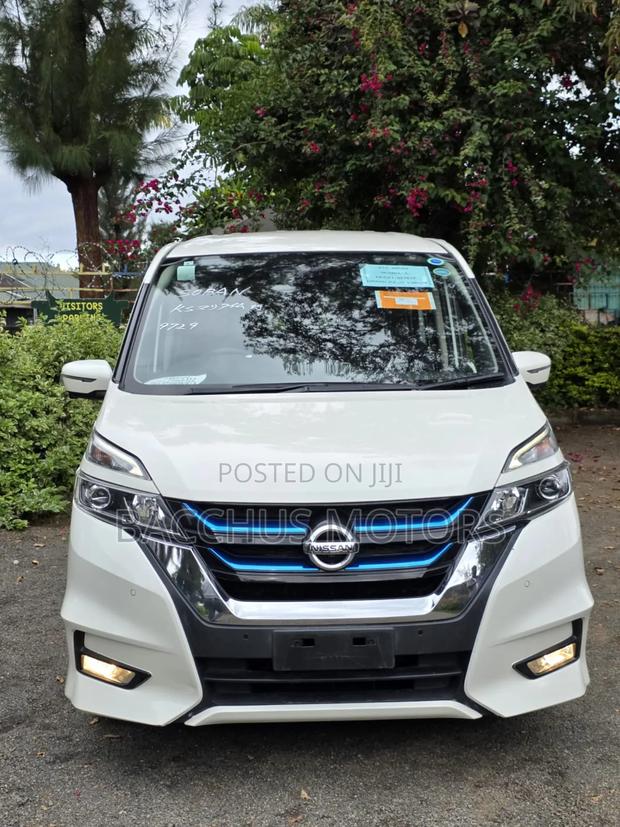Nissan Serena 2019 White