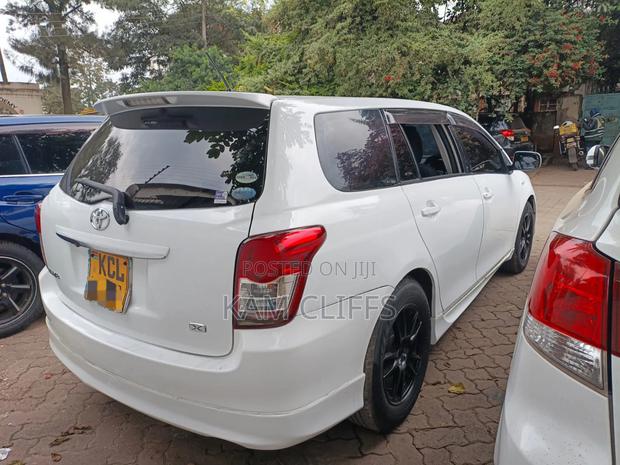Toyota Corolla Fielder 2010 White