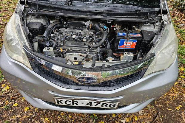 Subaru Trezia 2011 Silver