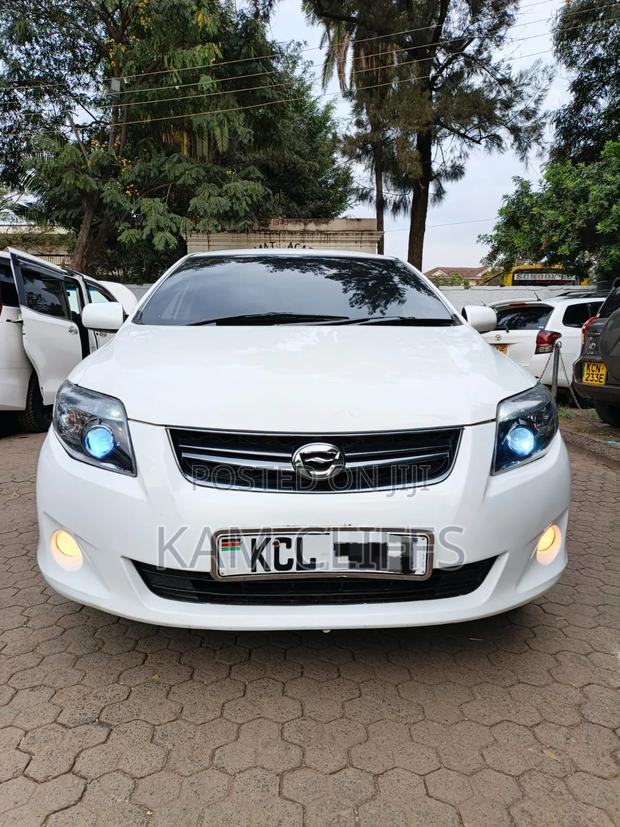 Toyota Corolla Fielder 2010 Off white