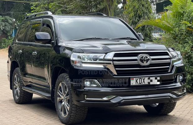 Toyota Land Cruiser 2011 Black