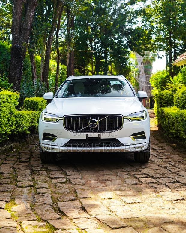 Volvo XC60 2019 White