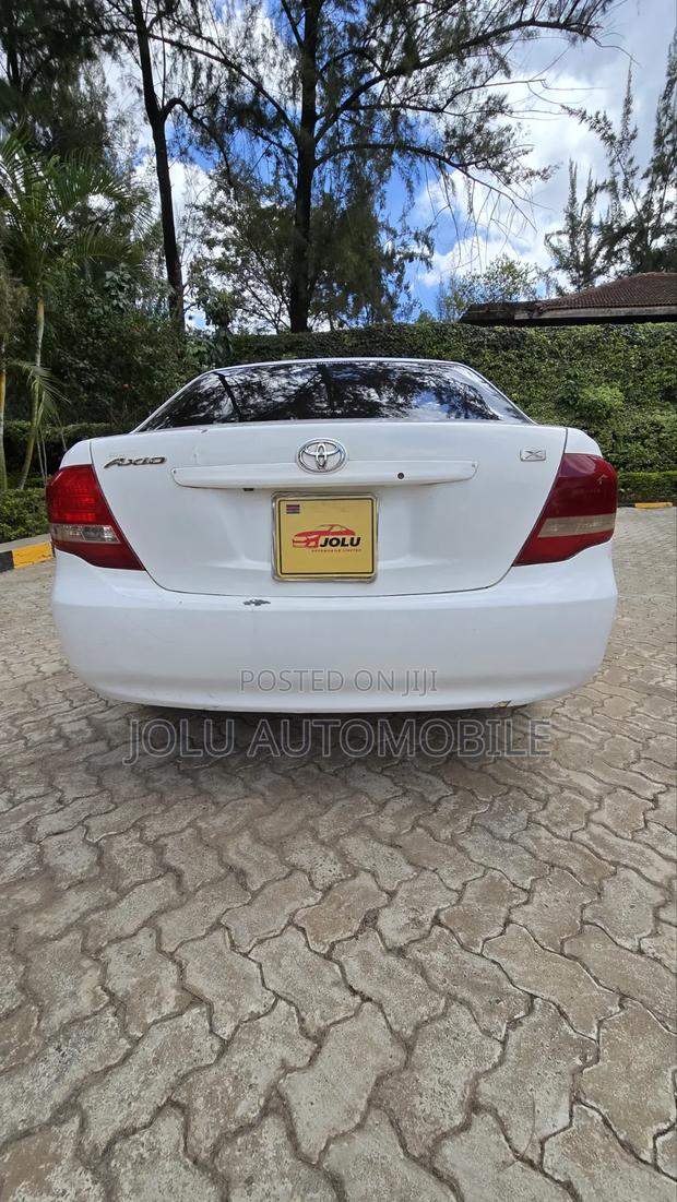 Toyota Axio 2009 White
