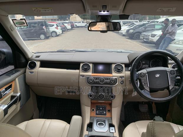 Land Rover Discovery 2015 Silver