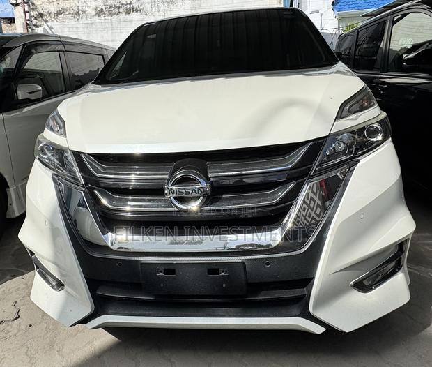 Nissan Serena 2019 White