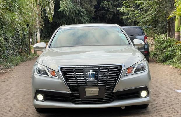 Toyota Crown 2013 Silver