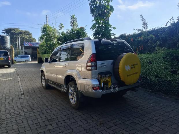 Toyota Land Cruiser Prado 2007 Silver