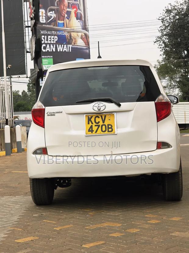 Toyota Ractis 2012 White