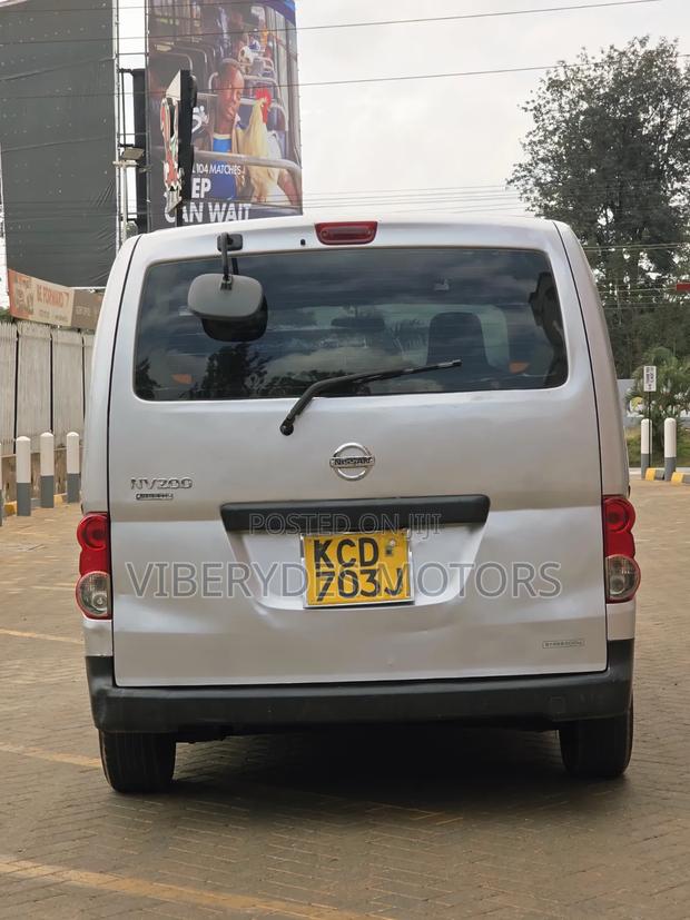 Nissan NV200 2009