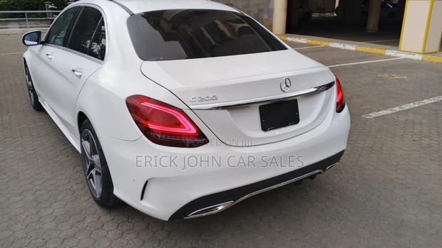 Mercedes-Benz E200 2019 White