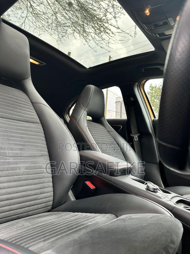 Mercedes-Benz A-Class 2017 Gold