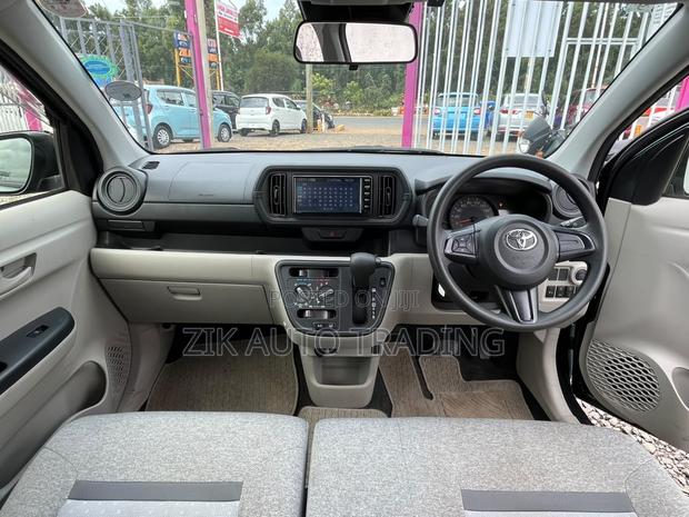 Toyota Passo 2019 Green