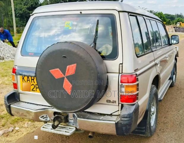 Mitsubishi Pajero 2003 Silver