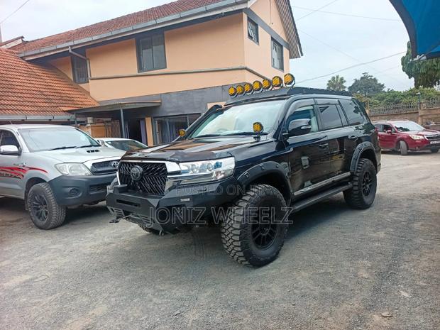 Toyota Land Cruiser 2018 Black