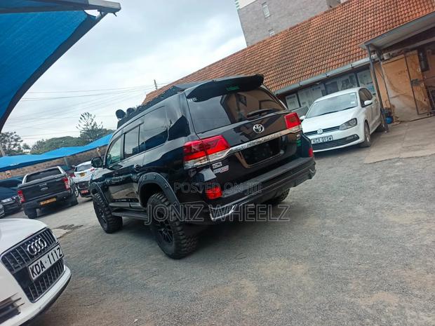 Toyota Land Cruiser 2018 Black