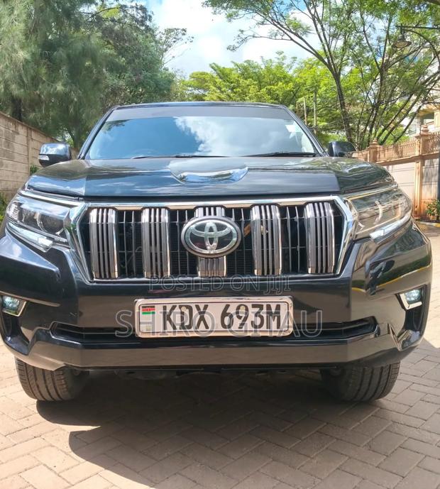 Toyota Land Cruiser Prado 2017 Black