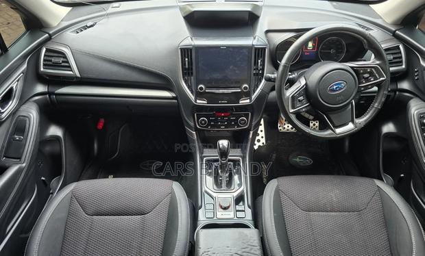 Subaru Forester Premium AWD 2019 Black