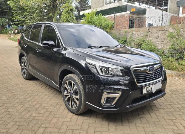 Subaru Forester Premium AWD 2019 Black