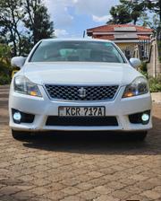 Toyota Crown 2011 White for sale