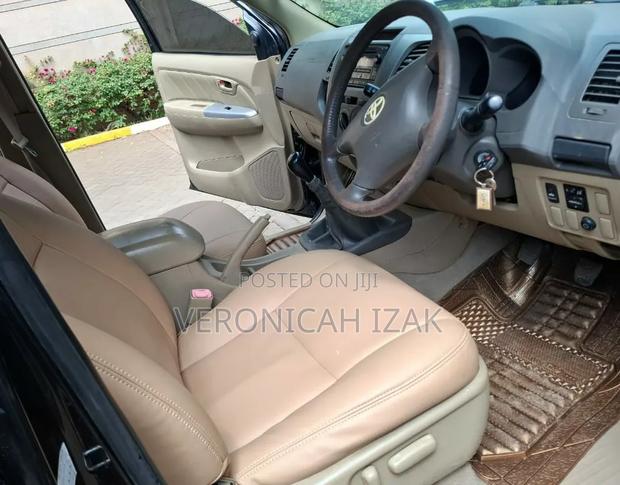 Toyota Hilux 2011