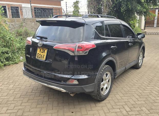 Toyota RAV4 2016 Black