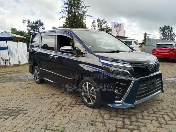 Toyota Voxy 2018 Blue