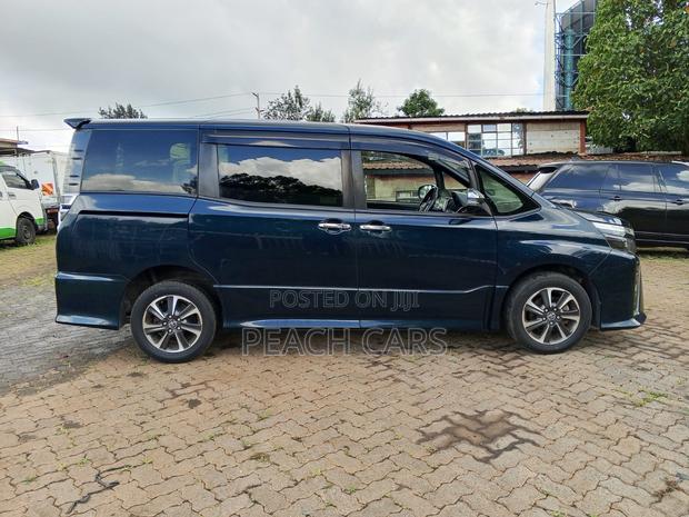 Toyota Voxy 2018 Blue
