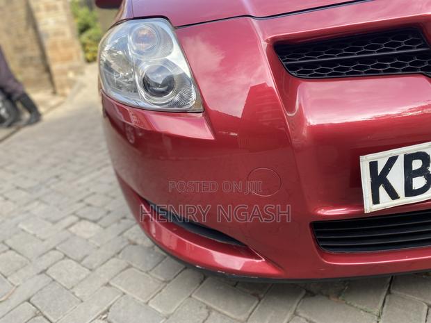Toyota Auris 2007 Red