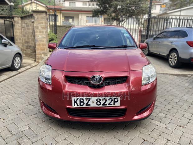Toyota Auris 2007 Red
