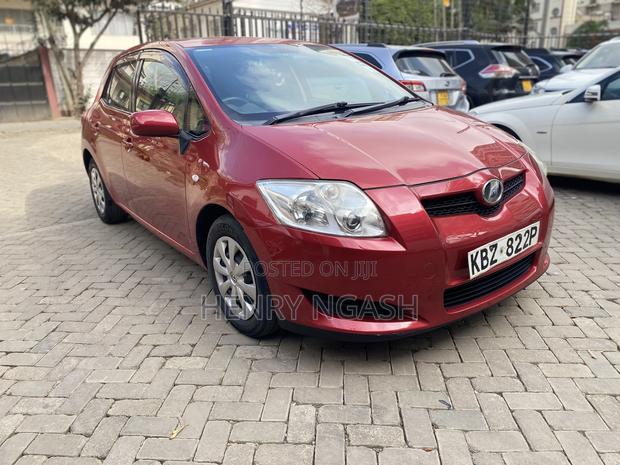 Toyota Auris 2007 Red