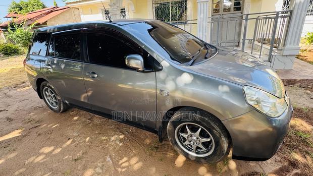 Nissan Wingroad 2007 Gray